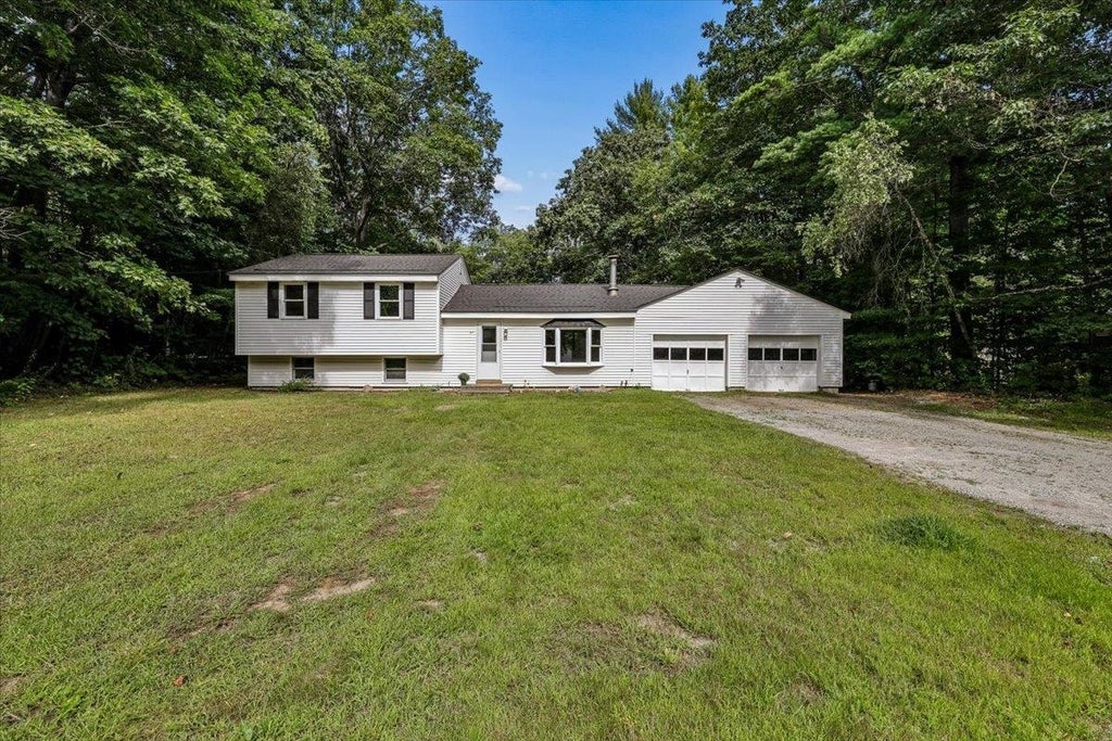 Photo of 62 Pine Ridge Road, Hillsborough, NH 03244 (MLS # 5107215)