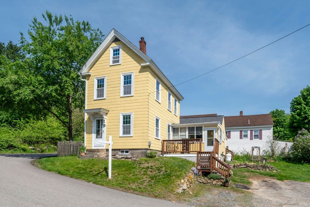 Photo of 5 Pine Valley Street, Wilton, NH 03086 (MLS # 5089999)