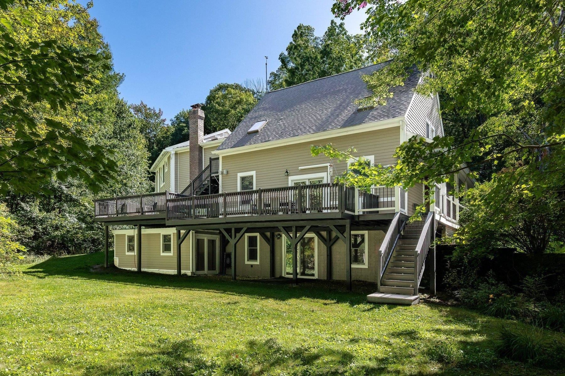135 Mountain Road