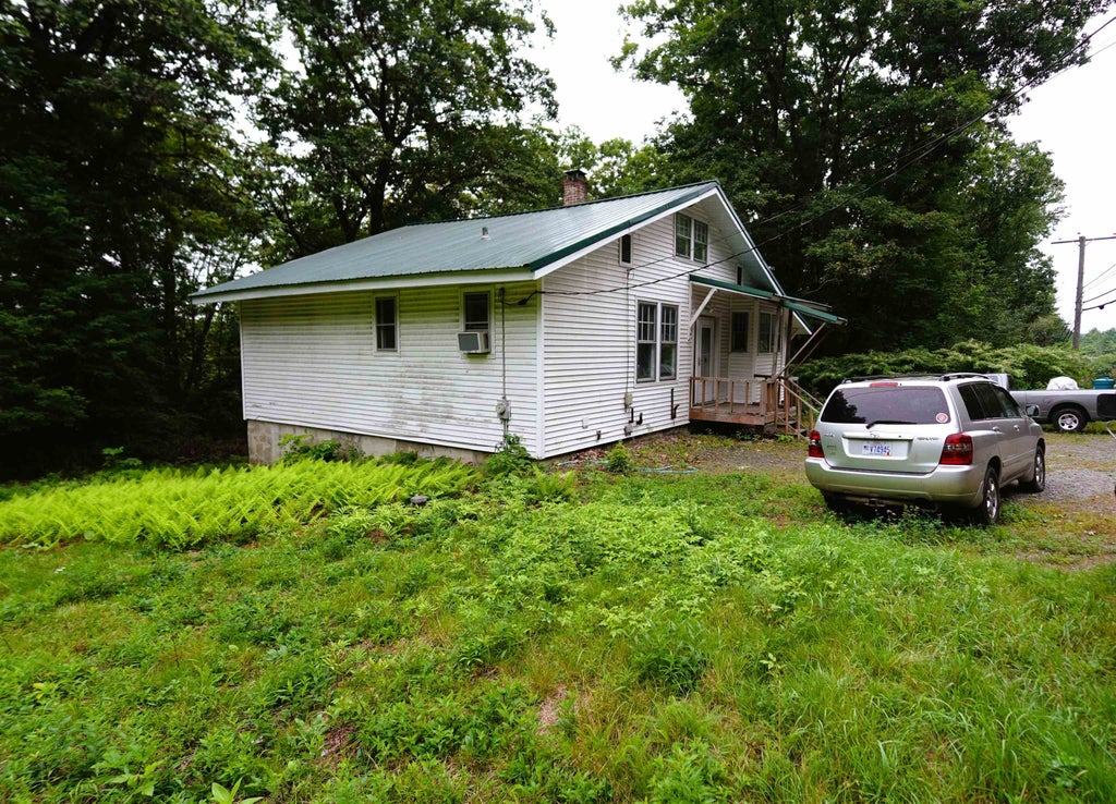Photo of 247 NH 119 W Route, Fitzwilliam, NH 03447 (MLS # 5109022)