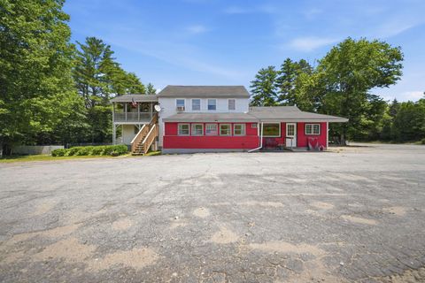 Photo of 915 Suncook Valley Road, Alton, NH 03809 (MLS # 5097148)