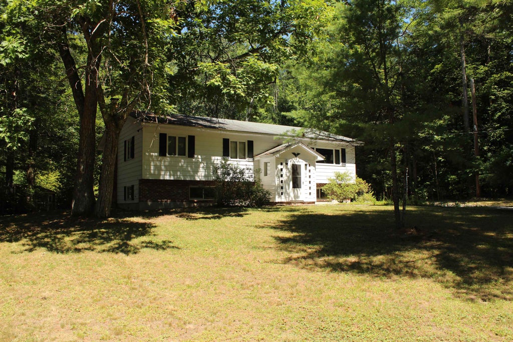 Photo of 2 Piney Road, Brookfield, NH 03872 (MLS # 5114018)