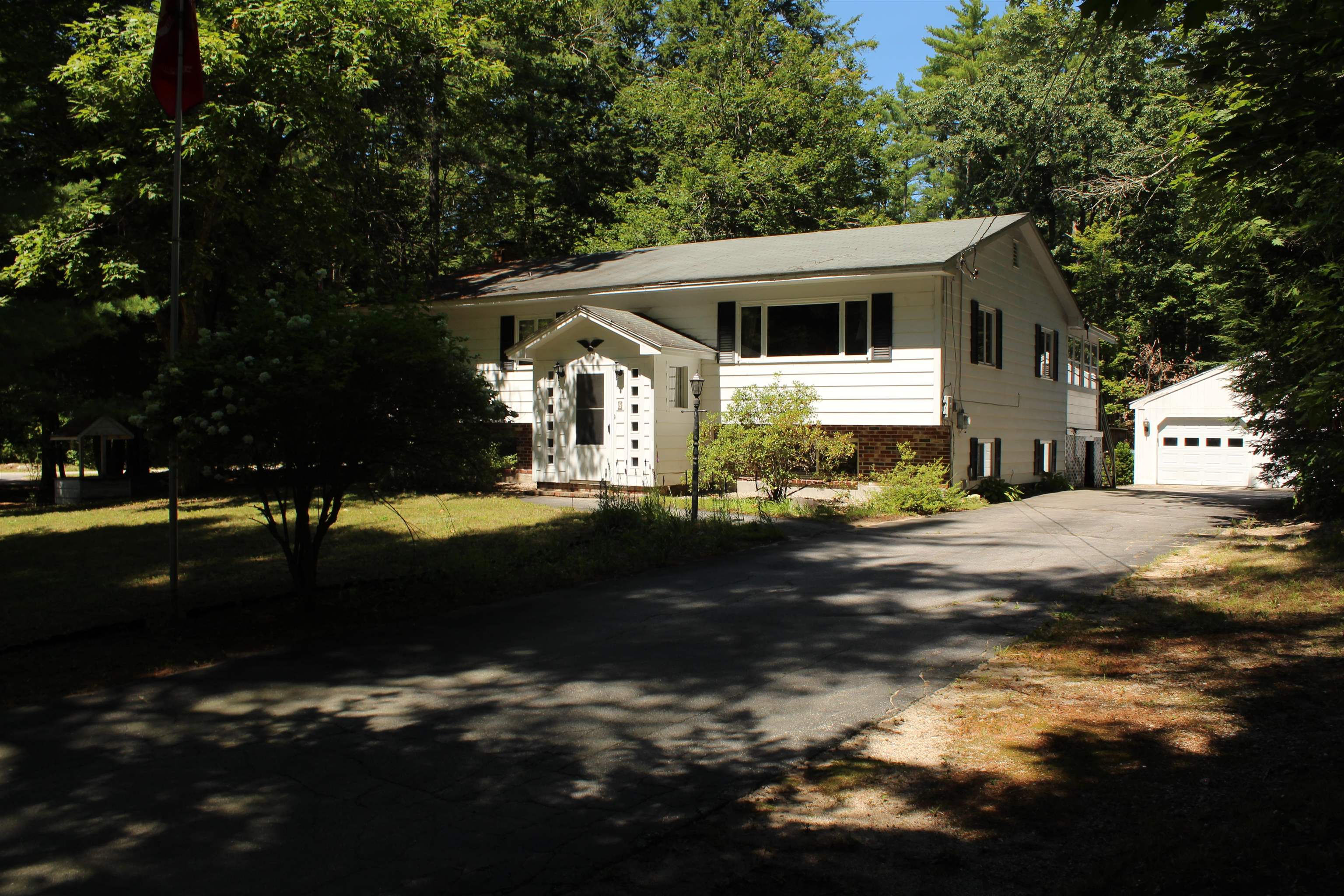 2 Piney Road