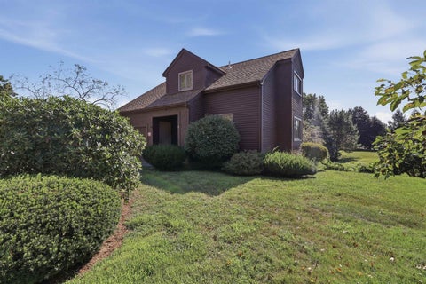 Photo of 8 Gloucester Lane #41, Nashua, NH 03063 (MLS # 5106732)