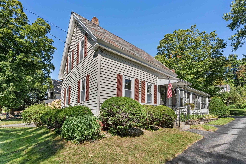 Photo of 122 S Lincoln Street, Keene, NH 03431 (MLS # 5110443)
