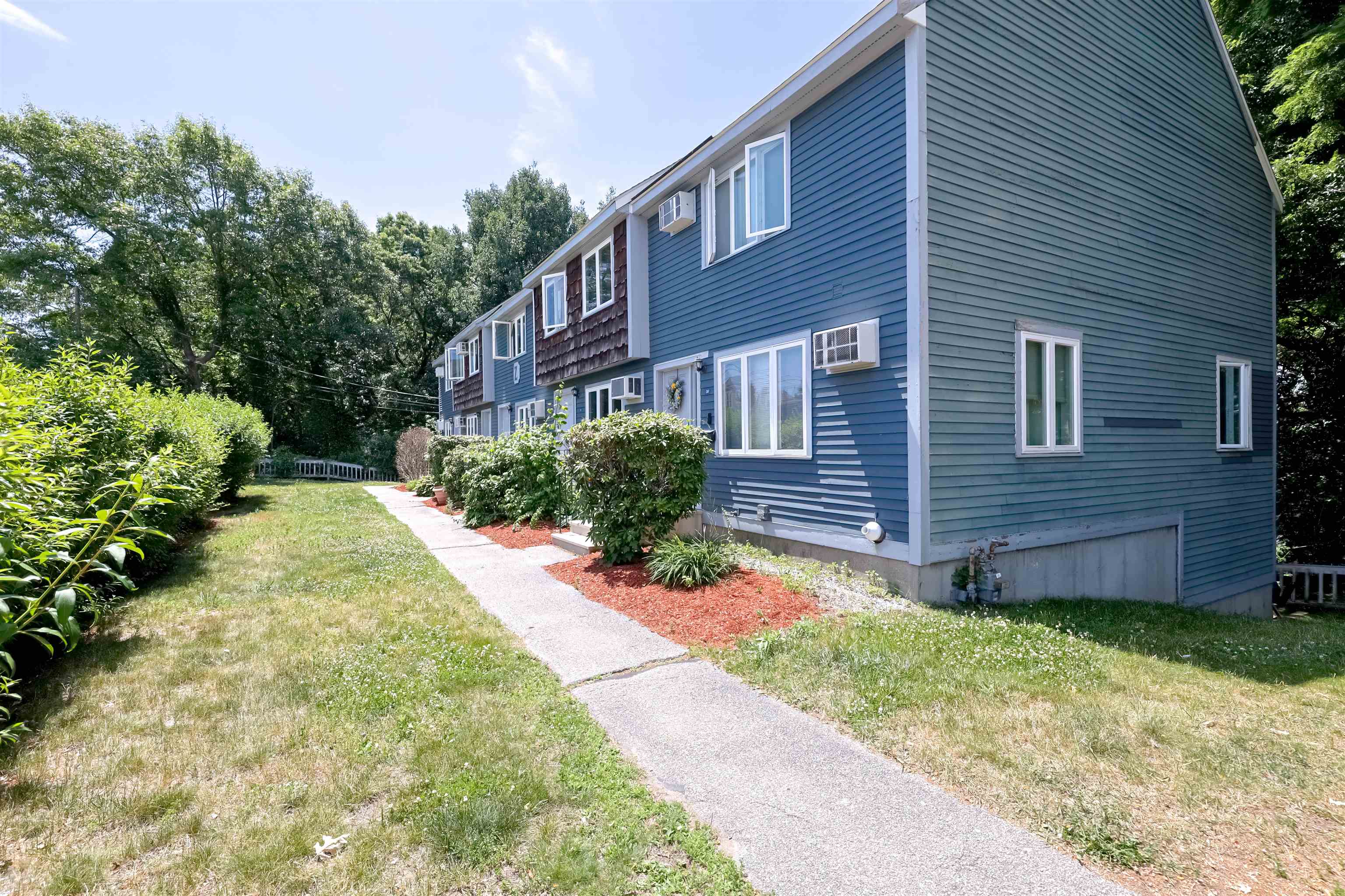 16 Auclair Avenue
