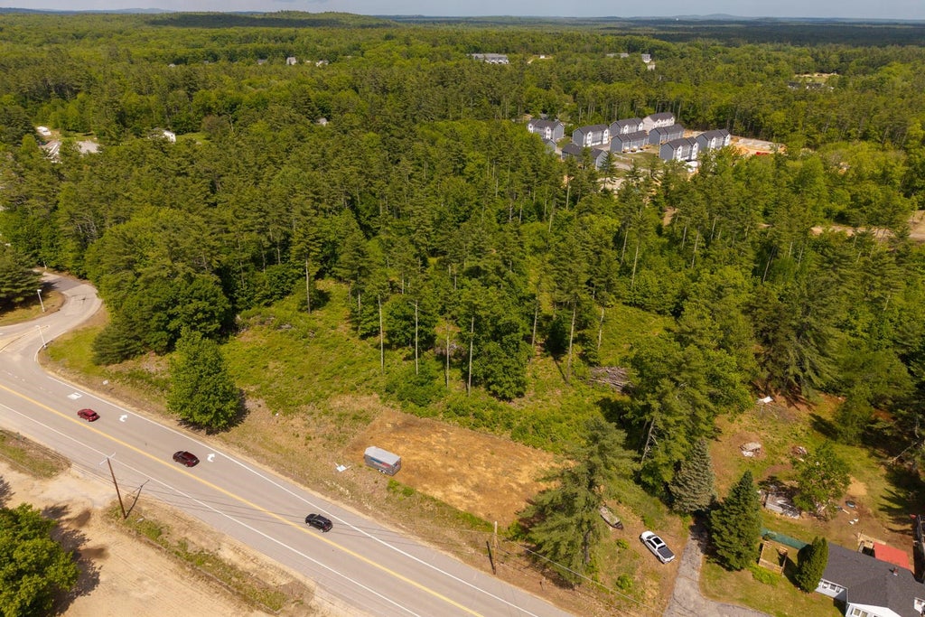 Photo of 559 CALEF Highway, Barrington, NH 03825 (MLS # 5073143)