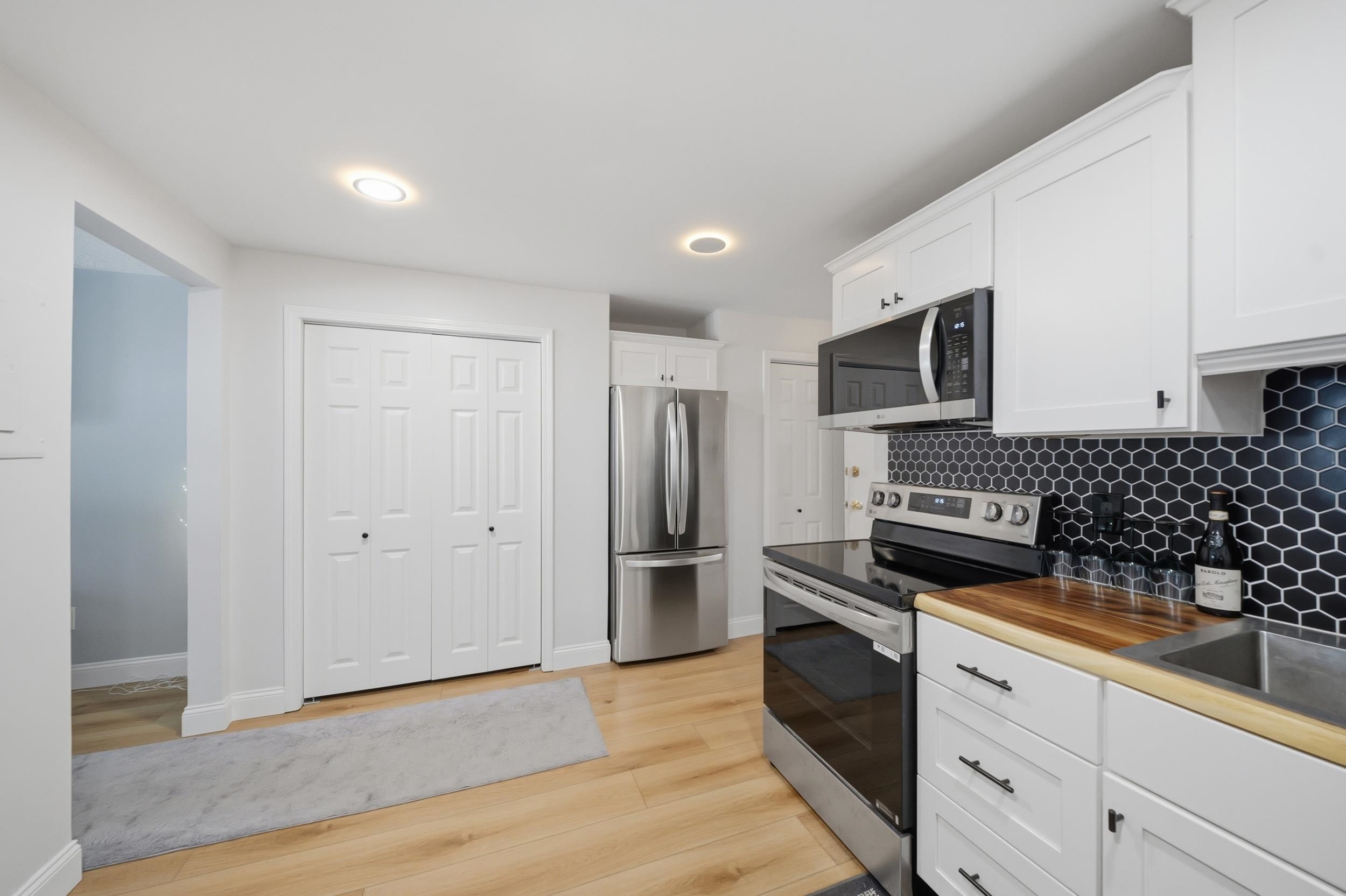 555 Calef Road 4