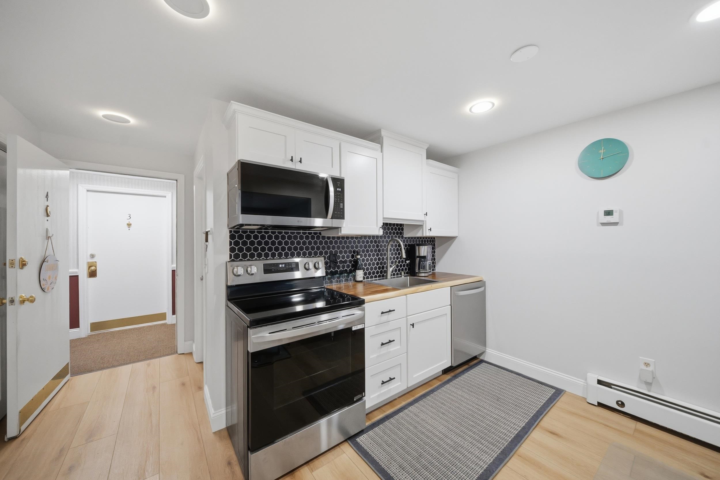 555 Calef Road 4