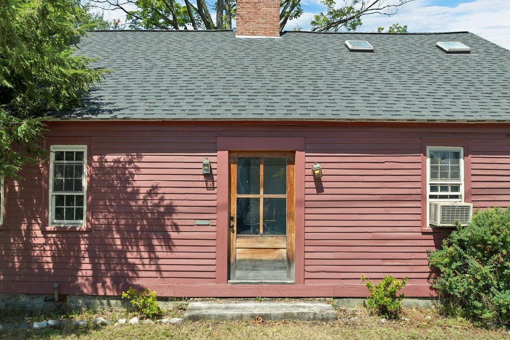 Photo of 42 Gilford Avenue, Laconia, NH 03246 (MLS # 5086868)
