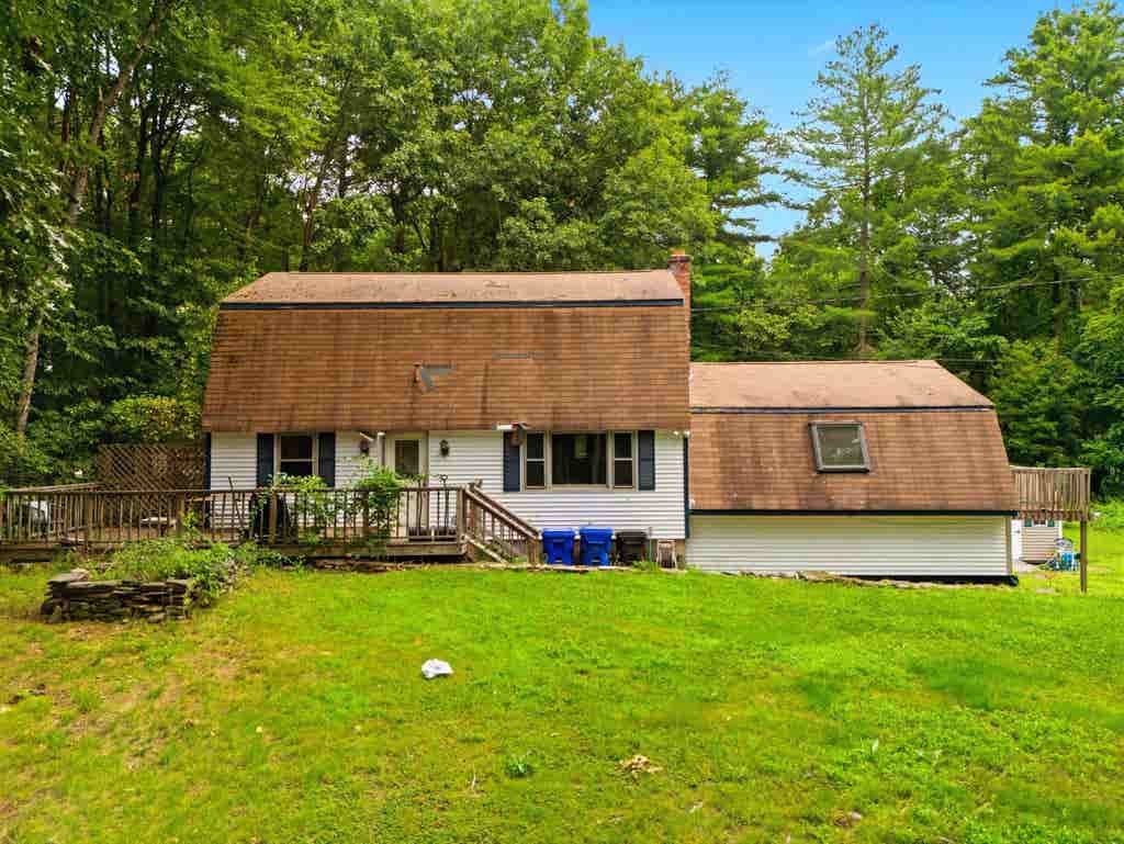 Photo of 31 Chagnon Lane, Hudson, NH 03051 (MLS # 5100197)