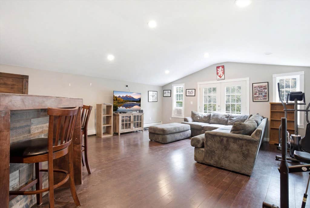 Photo of 31 Chagnon Lane, Hudson, NH 03051 (MLS # 5100197)
