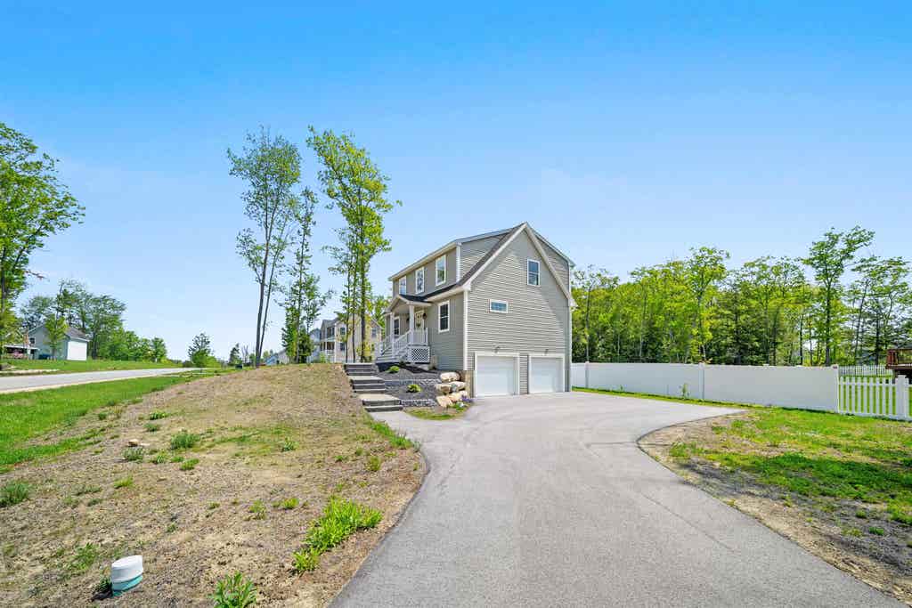 Photo of 30 Ida Circle, Rochester, NH 03868 (MLS # 5093540)