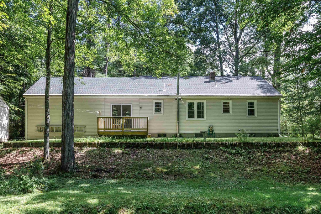 Photo of 525 Briar Hill Road, Hopkinton, NH 03229 (MLS # 5108963)