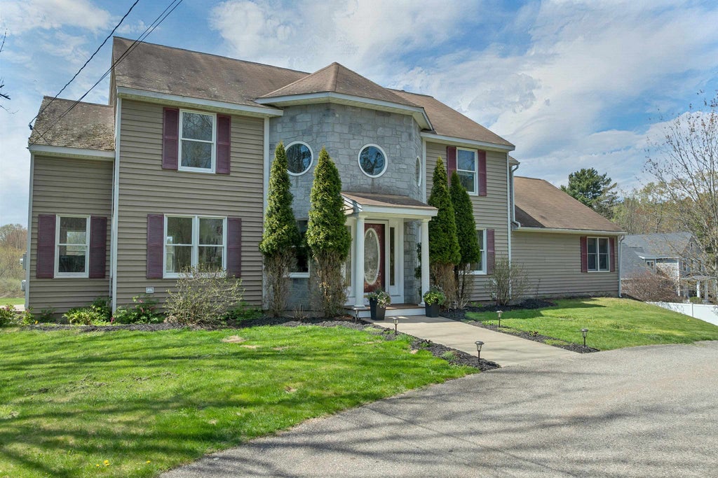 Photo of 177 Columbus Avenue, Dover, NH 03820 (MLS # 5109852)
