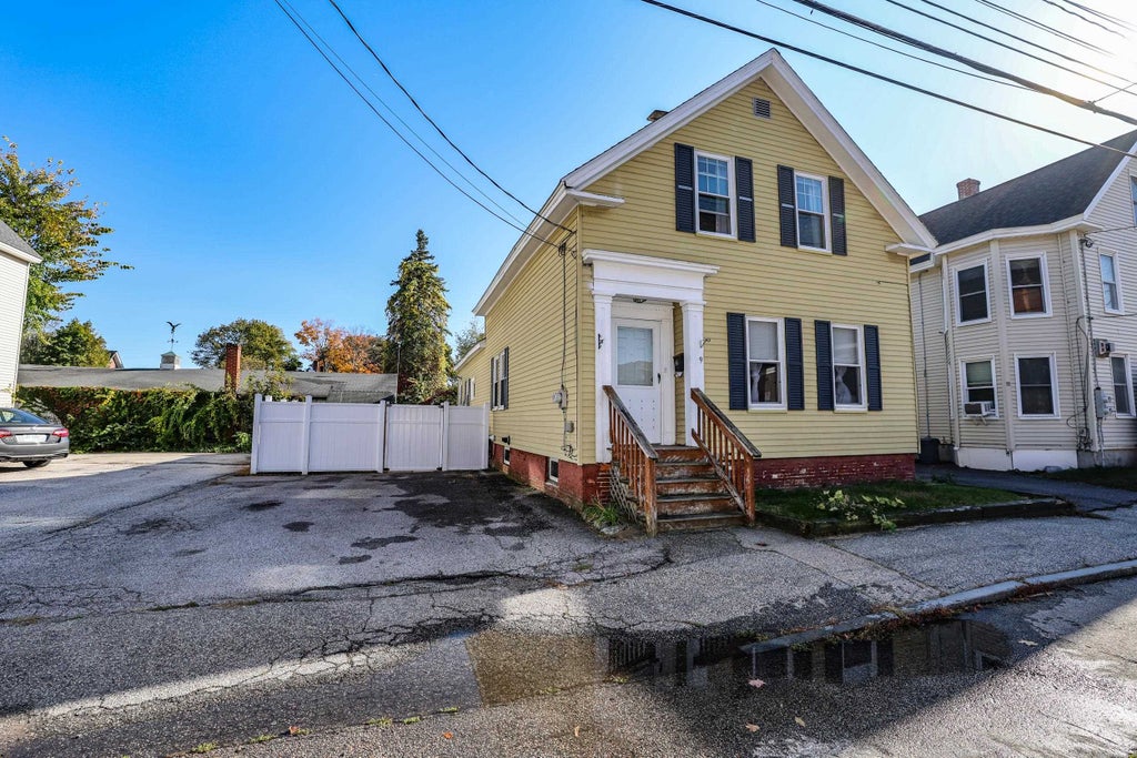 Photo of 9 Concord Street, Concord, NH 03301 (MLS # 5114146)