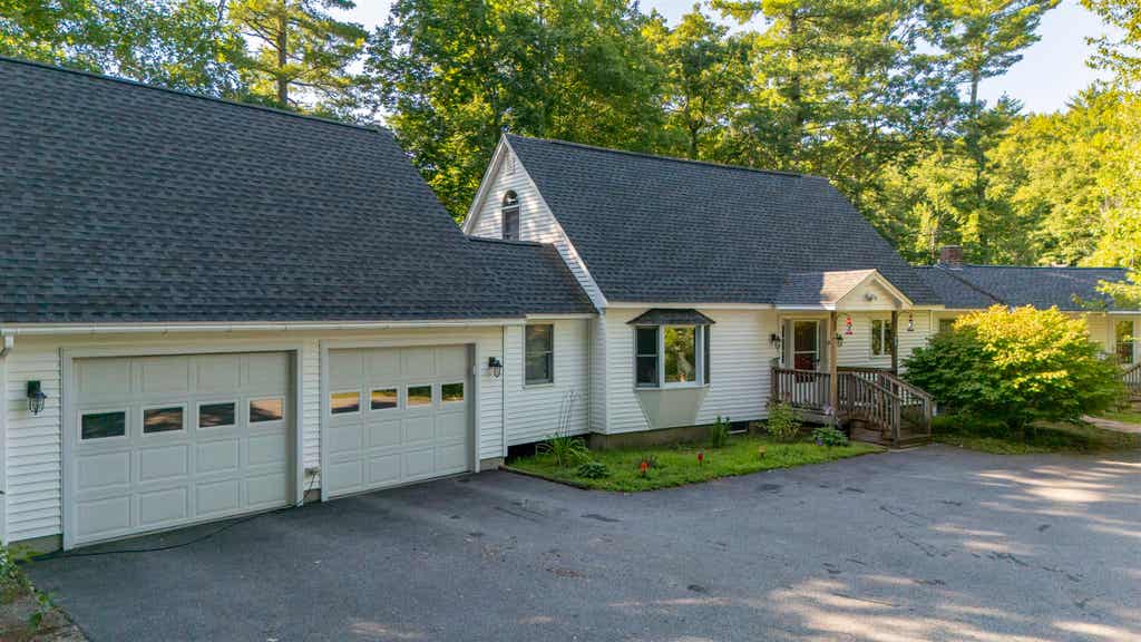 Photo of 1379 Route 3A, Bow, NH 03304 (MLS # 5084090)