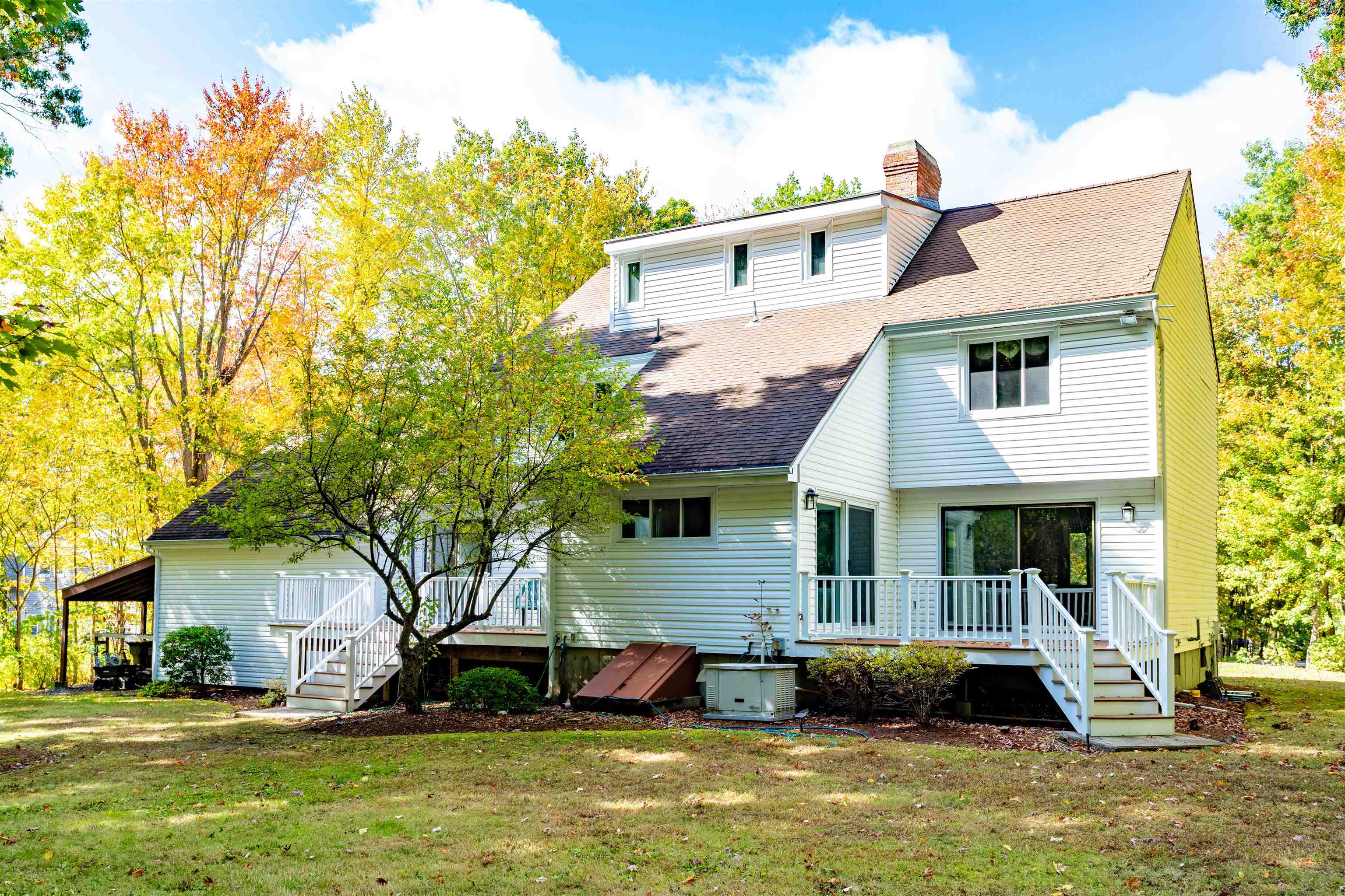 23 Golden Oaks Drive