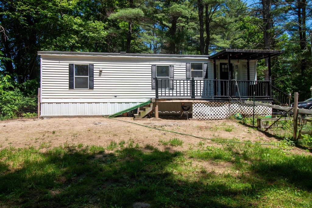 Photo of 22 Aspen Lane, Danbury, NH 03230 (MLS # 5094030)