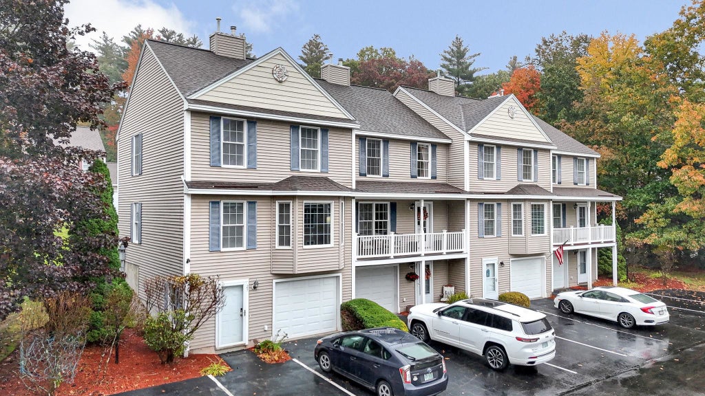 Photo of 25 Belleview Drive, Amherst, NH 03031 (MLS # 5114300)