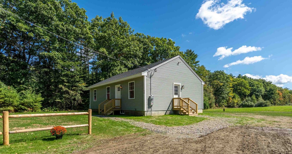 Photo of 56 Shaw Road, Barnstead, NH 03218 (MLS # 5110713)