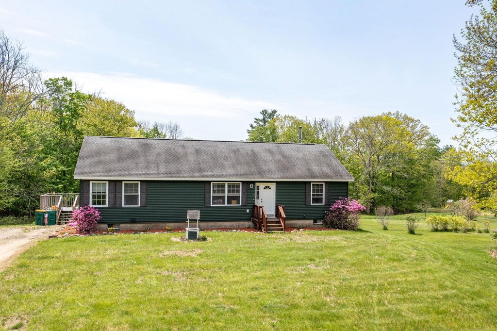 Photo of 372 Cross Road, Rochester, NH 03867 (MLS # 5089988)
