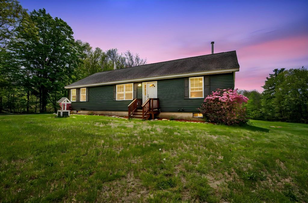 Photo of 372 Cross Road, Rochester, NH 03867 (MLS # 5089988)