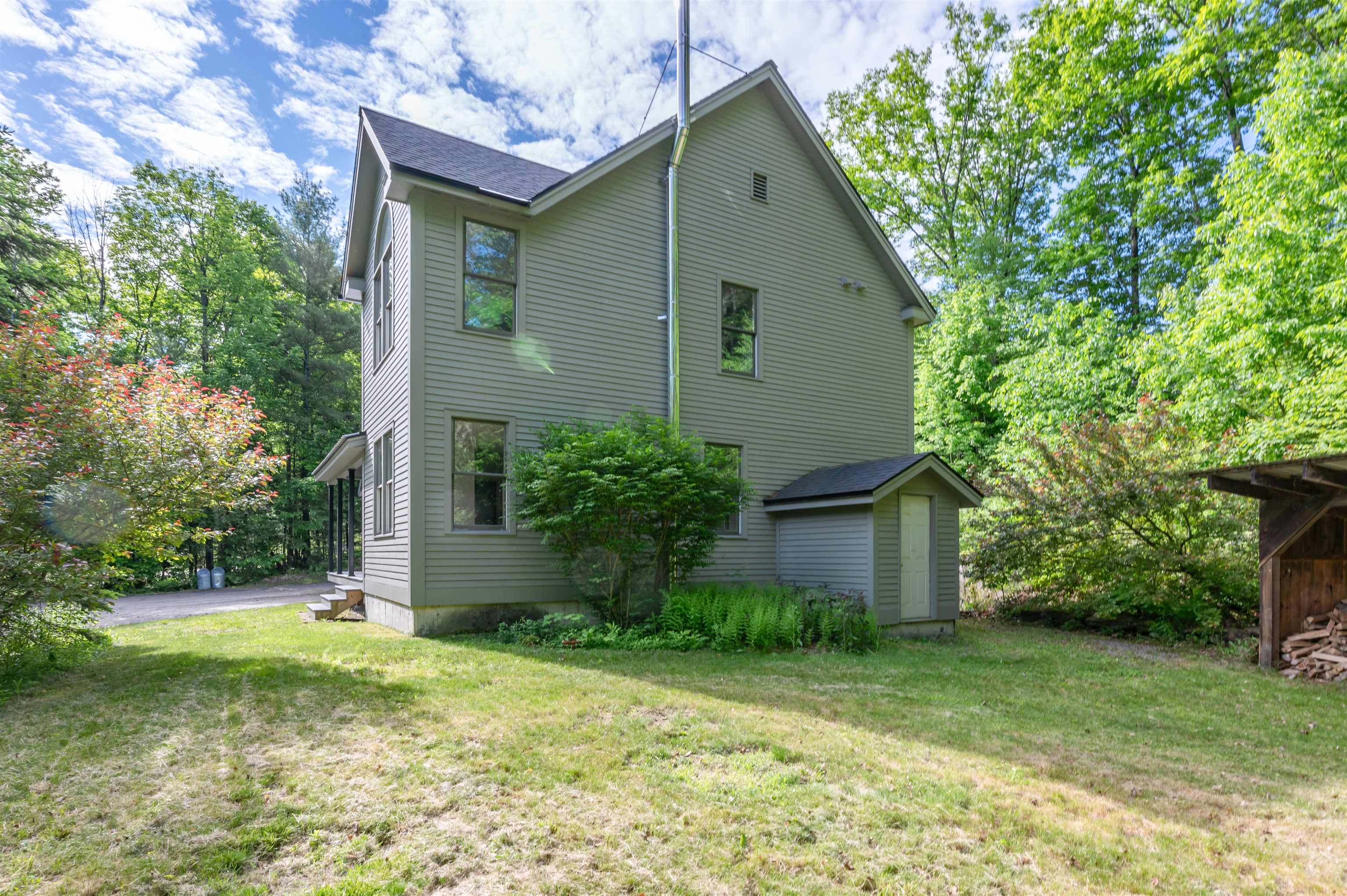 1577 River Road
