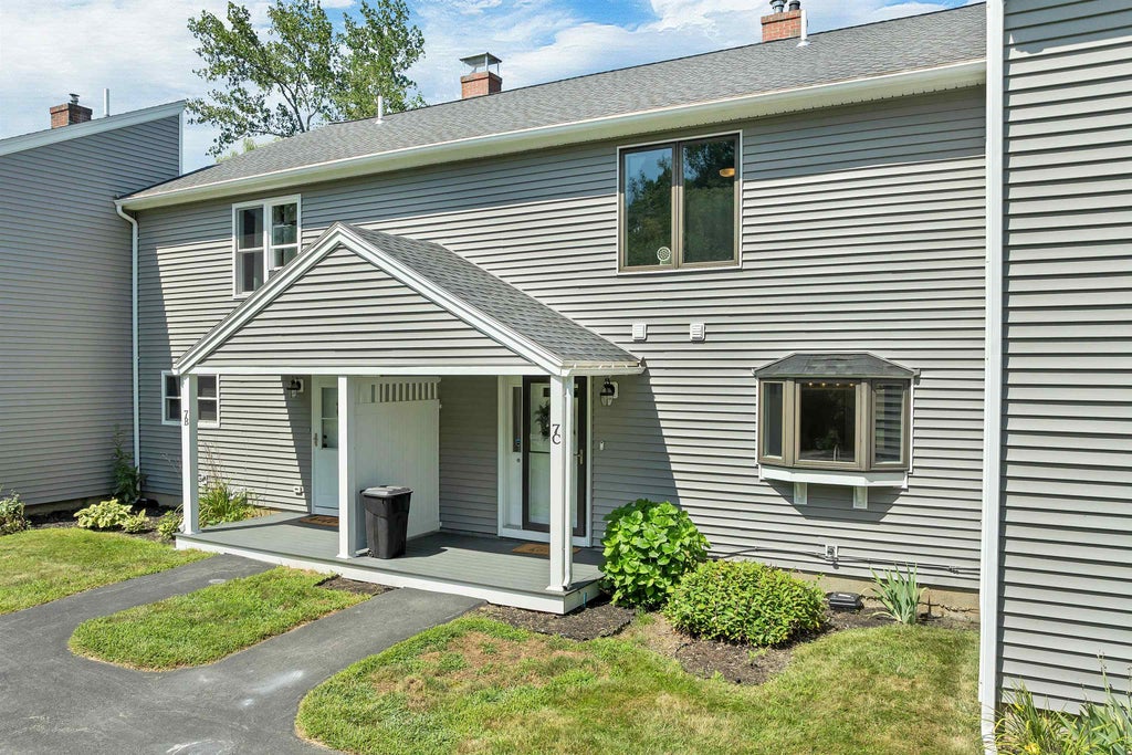 Photo of 7 Gagnon Hill Road, Rollinsford, NH 03869 (MLS # 5105433)