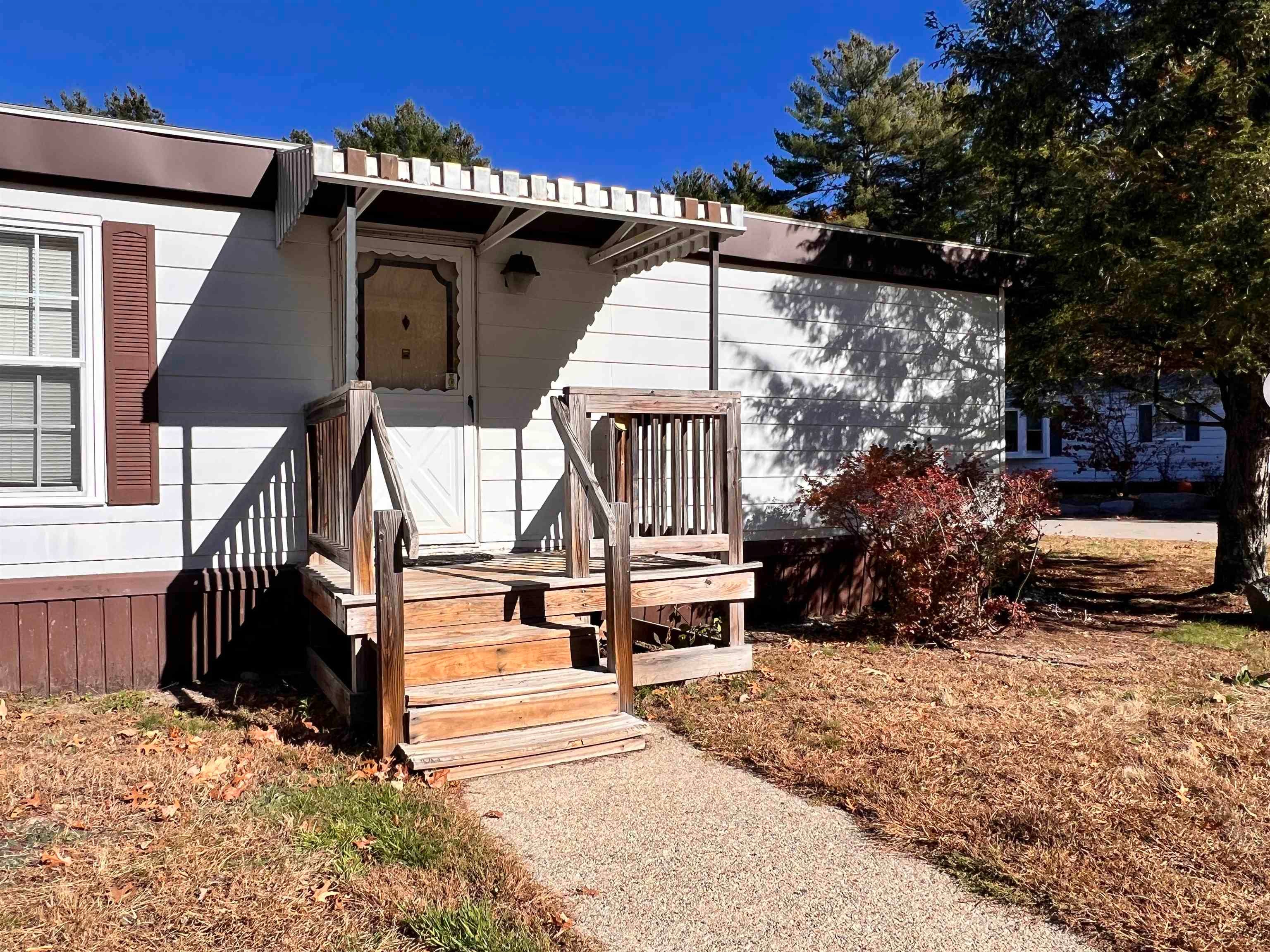 93 RIVERLEDGE Drive