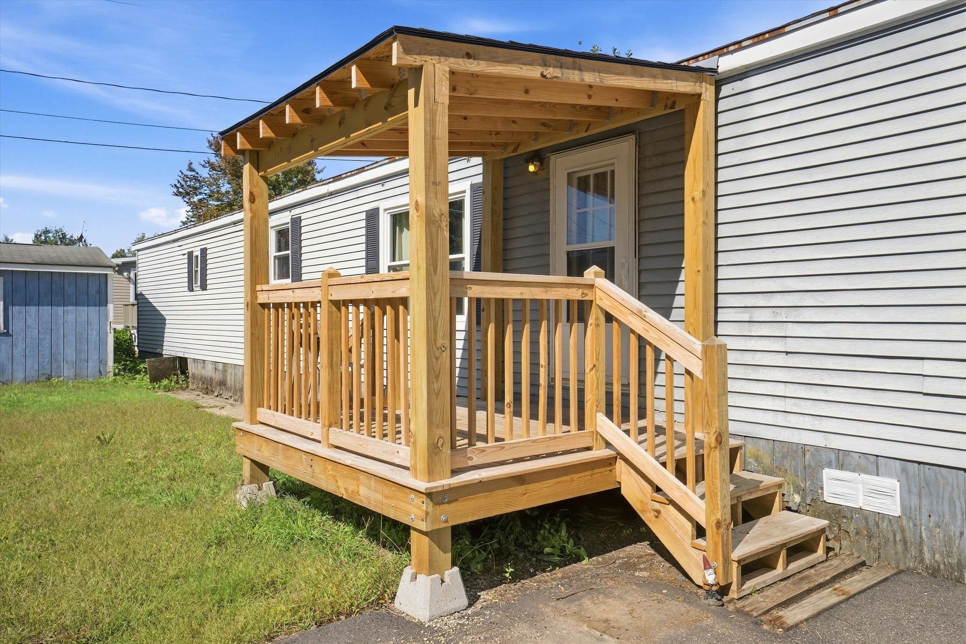33 Longmeadow Drive