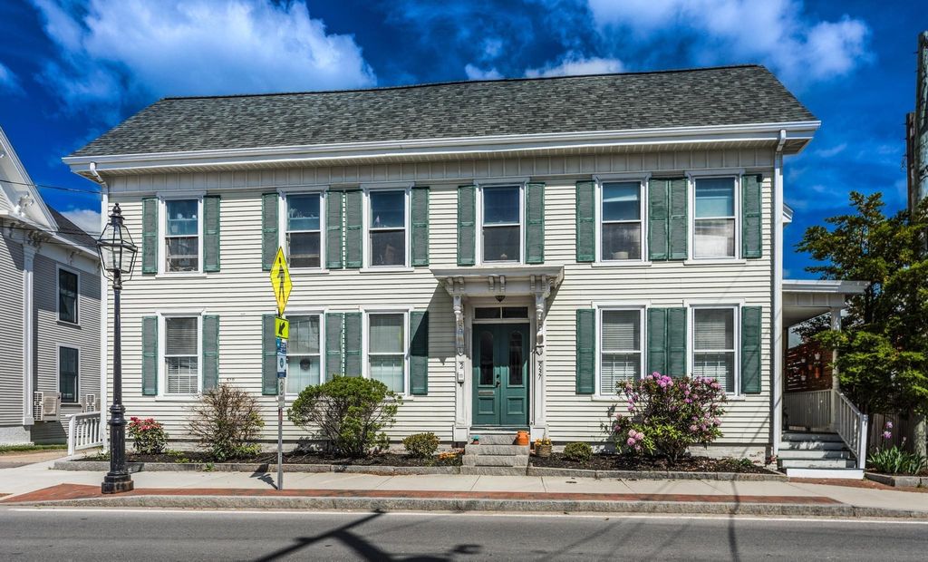 Photo of 537 Islington Street #3, Portsmouth, NH 03801 (MLS # 5096644)