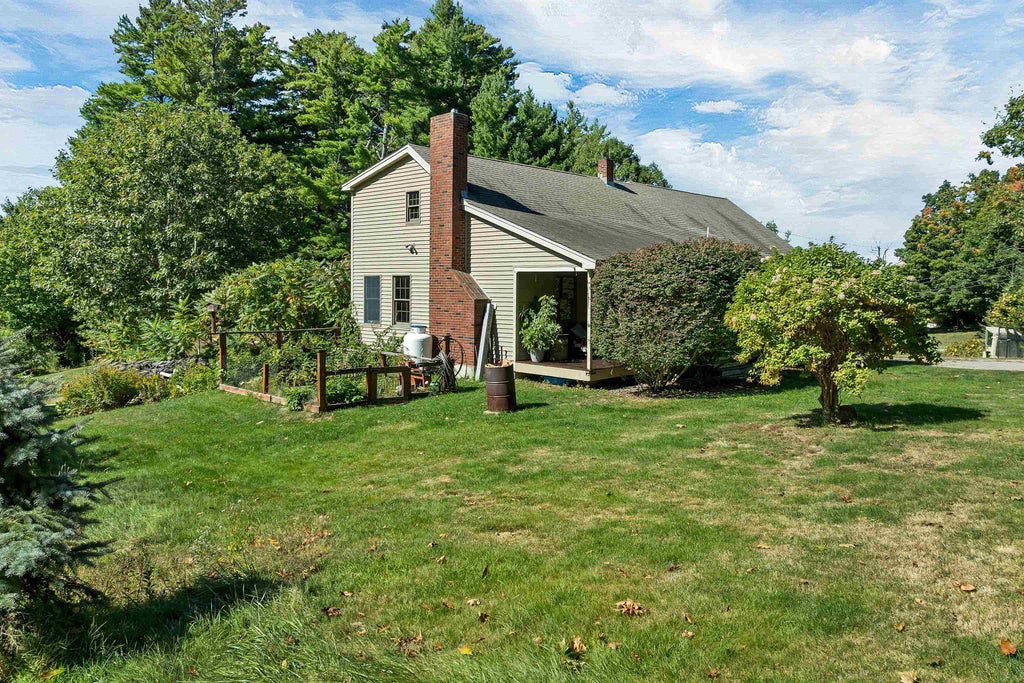 Photo of 371 Hoyt Road, Gilford, NH 03249 (MLS # 5111707)
