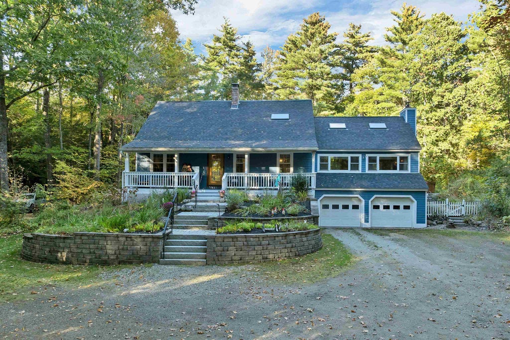 Photo of 43 Cemetery Street, Concord, NH 03301 (MLS # 5113982)
