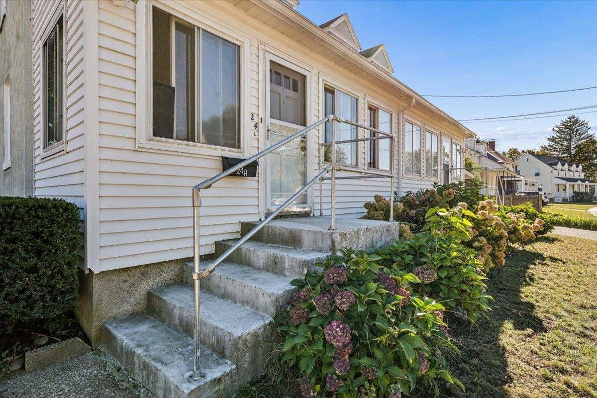 24A Grand Avenue