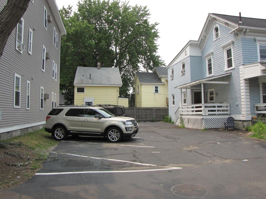 Photo of 151 Pearl Street, Manchester, NH 03104 (MLS # 5099791)