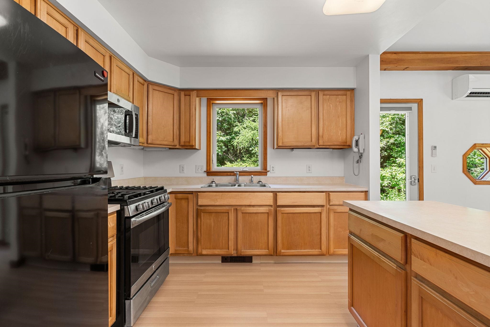 33 Mountain View Road