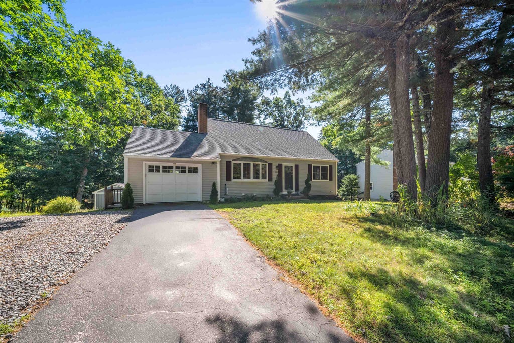 Photo of 151 Highland Street, Hudson, NH 03051 (MLS # 5110950)