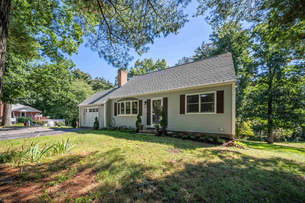 Photo of 151 Highland Street, Hudson, NH 03051 (MLS # 5110950)