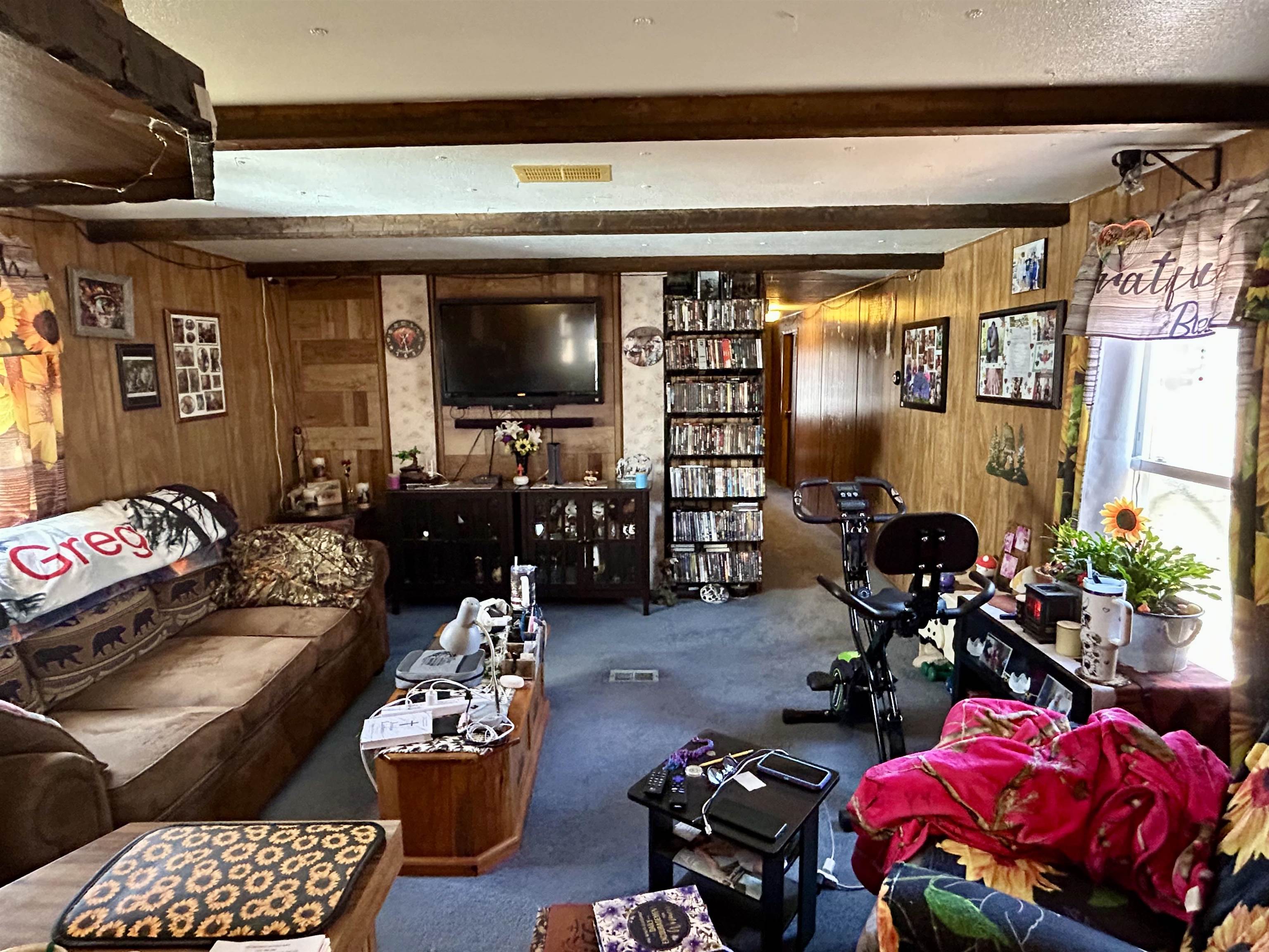 10 Brookside Drive