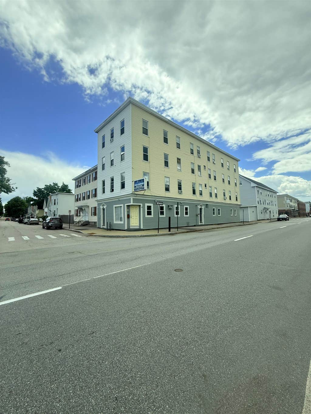 Photo of 303 Pine Street #3A, Manchester, NH 03103 (MLS # 5099217)