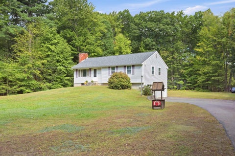 Photo of 62 Royal Range Road, Sandown, NH 03873 (MLS # 5110497)