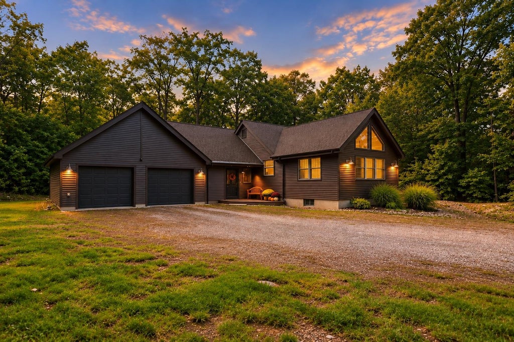 Photo of 25 Avon Shores Road, Moultonborough, NH 03254 (MLS # 5110013)