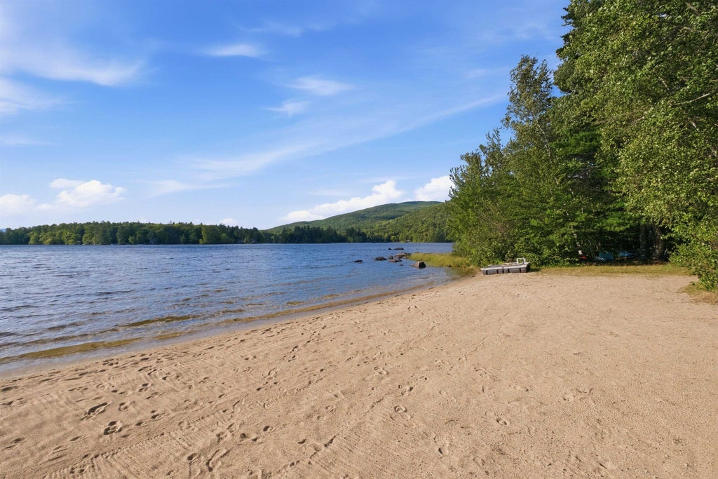 Photo of 25 Avon Shores Road, Moultonborough, NH 03254 (MLS # 5110013)