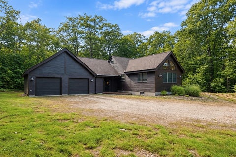 Photo of 25 Avon Shores Road, Moultonborough, NH 03254 (MLS # 5110013)