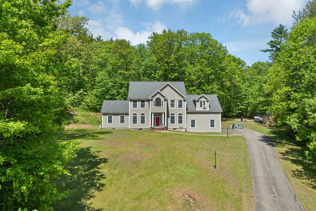 Photo of 8 STONE FARM Road, Barrington, NH 03825 (MLS # 5090993)