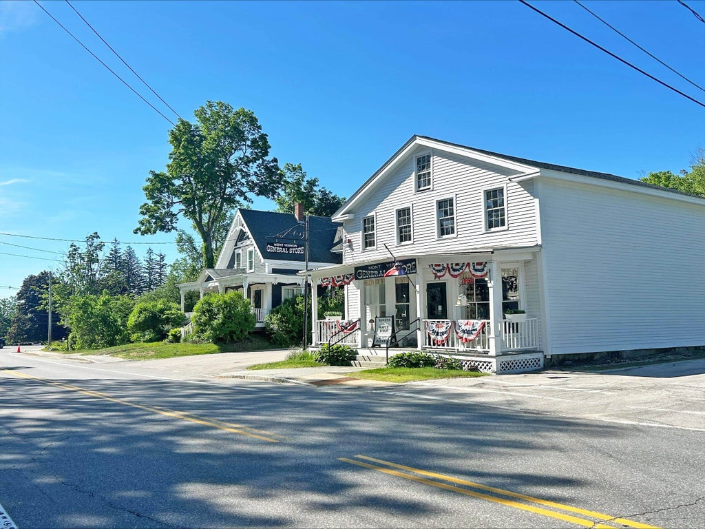 Photo of 10 N Main Street, Mont Vernon, NH 03057 (MLS # 5106704)