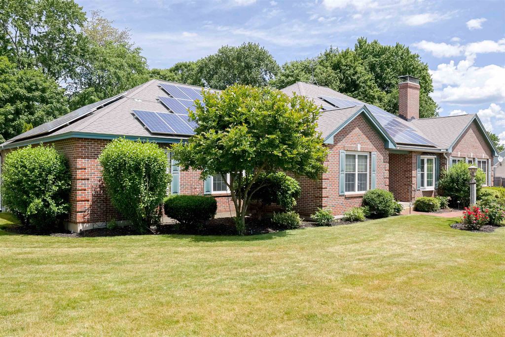 Photo of 129 Sherburne Street, Manchester, NH 03104 (MLS # 5096063)