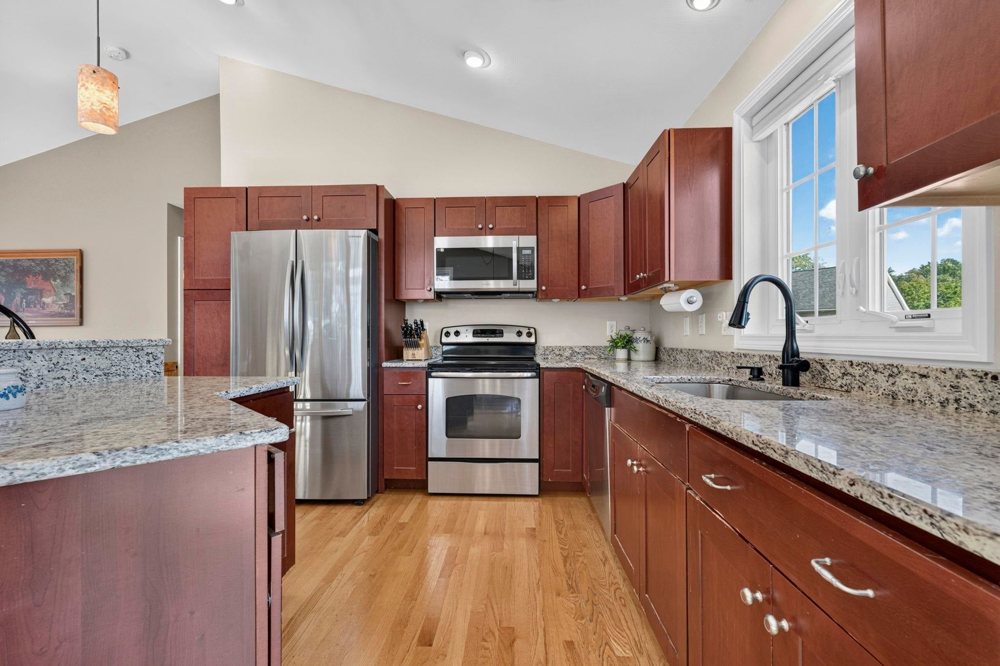 72 S Gray Court