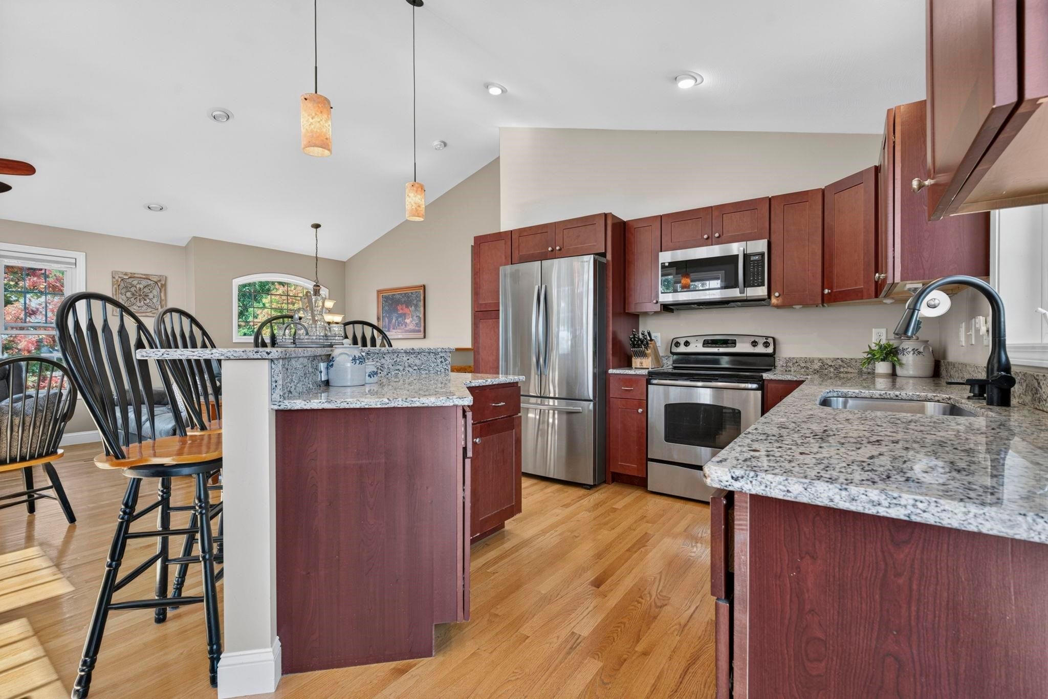 72 S Gray Court
